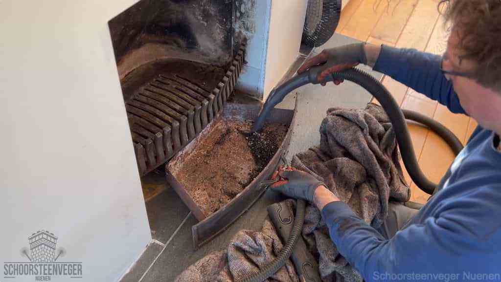 Prijs schoorsteenvegen Nuenen schouw reinigen Prijs schoorsteenvegen Nuenen schouw reinigen