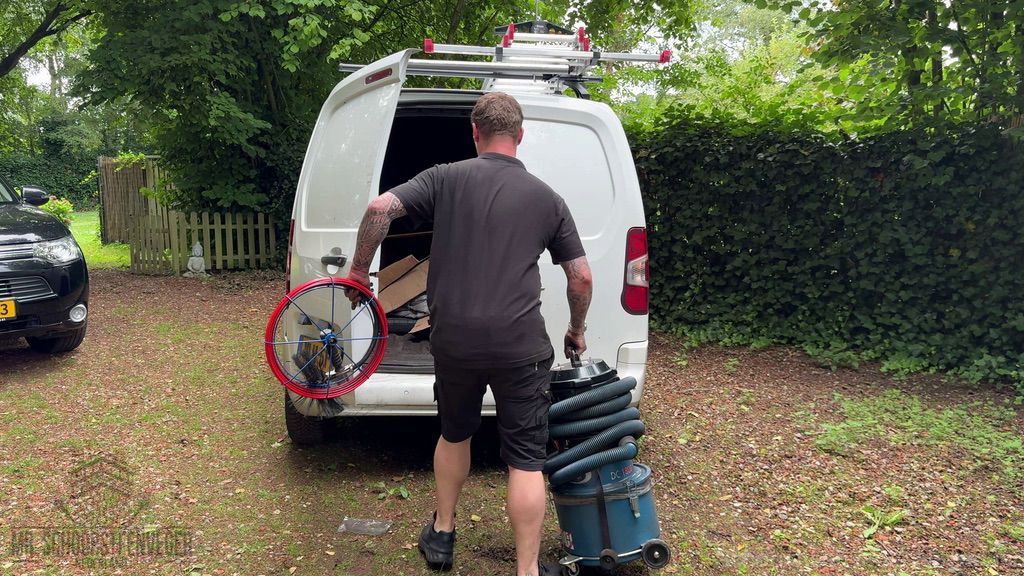 Schoorsteen onderhoud Nuenen ladder bus Schoorsteen onderhoud Nuenen ladder bus