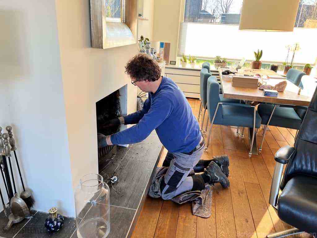Schouwveger Nuenen kleed schoorsteenreiniger Schouwveger Nuenen kleed schoorsteenreiniger